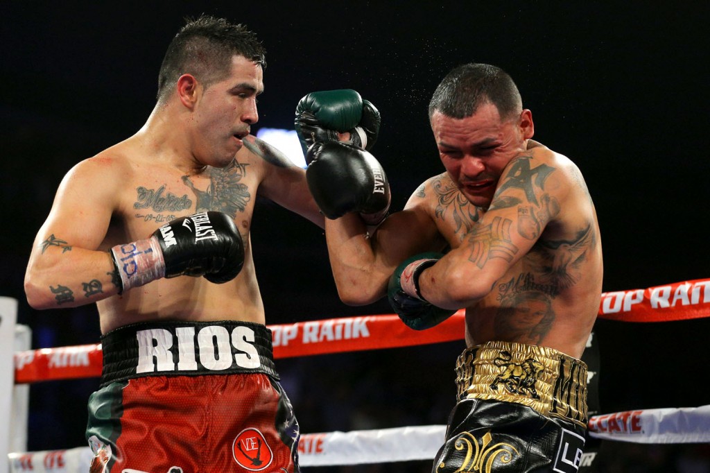 Mike Alvarado v Brandon Rios III